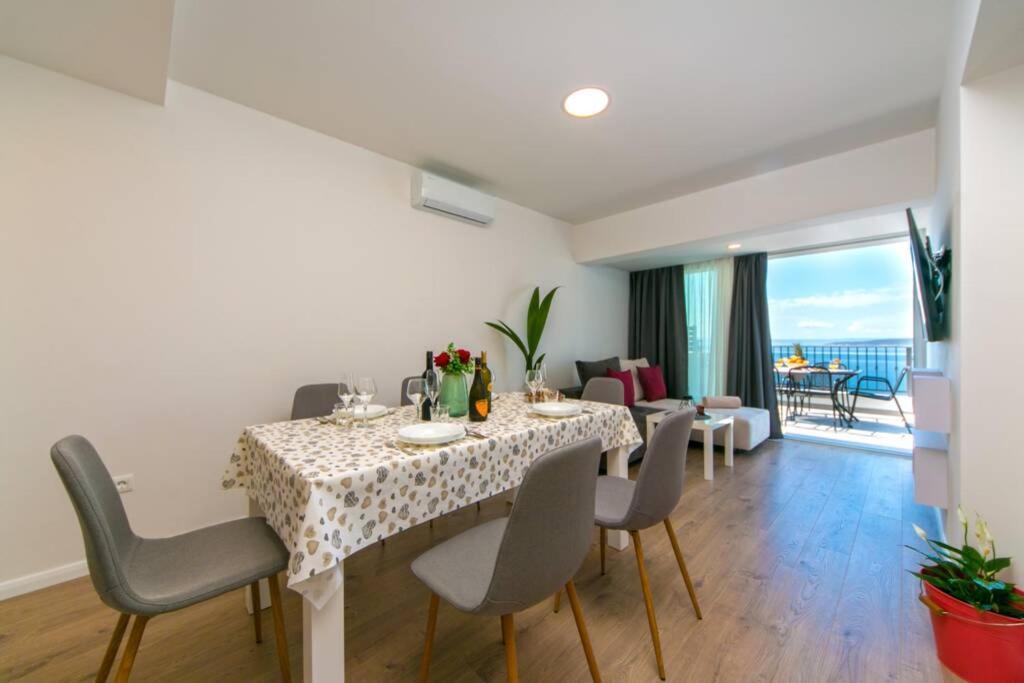 Apartman Macan Brela Eksteriør bilde